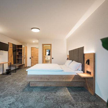 Hotel Goldener Engel Ihringen Bagian luar foto