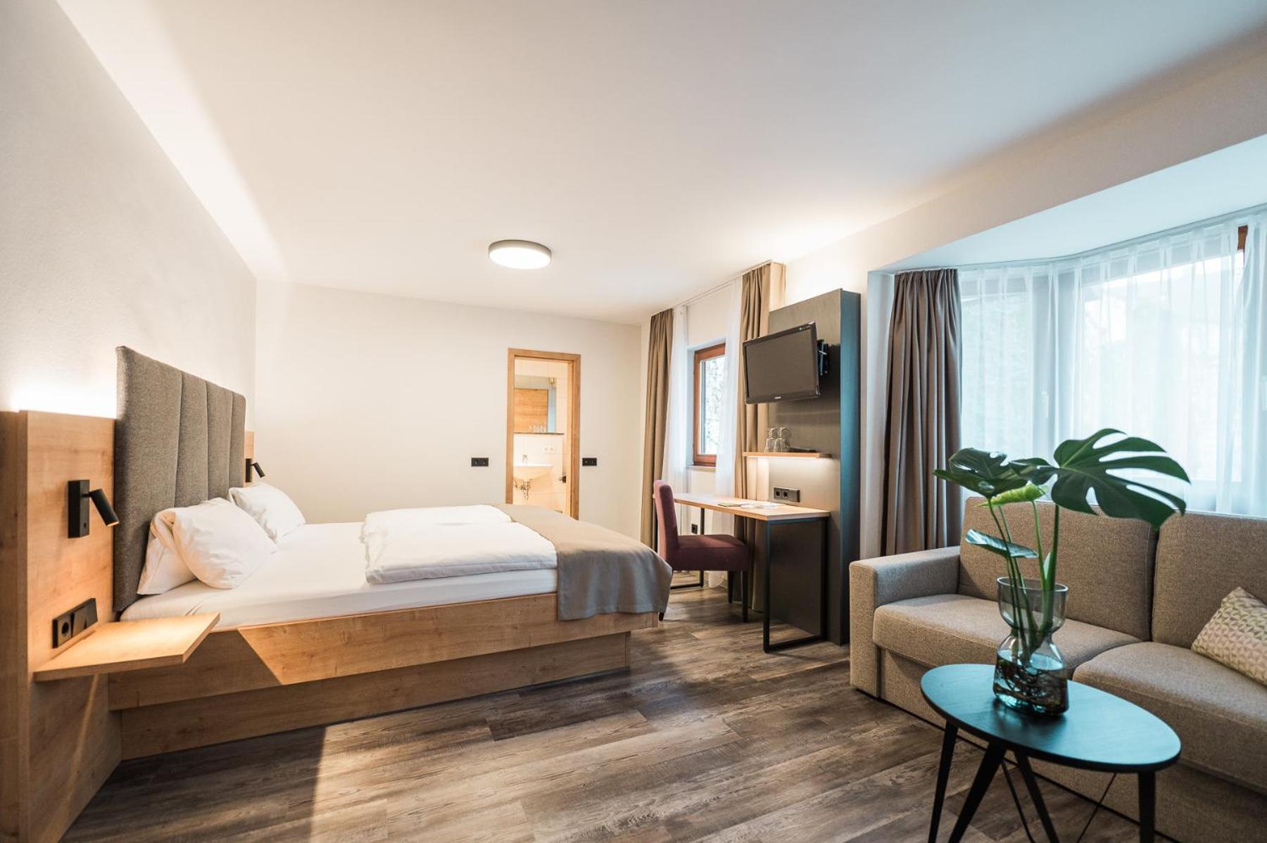 Hotel Goldener Engel Ihringen Bagian luar foto