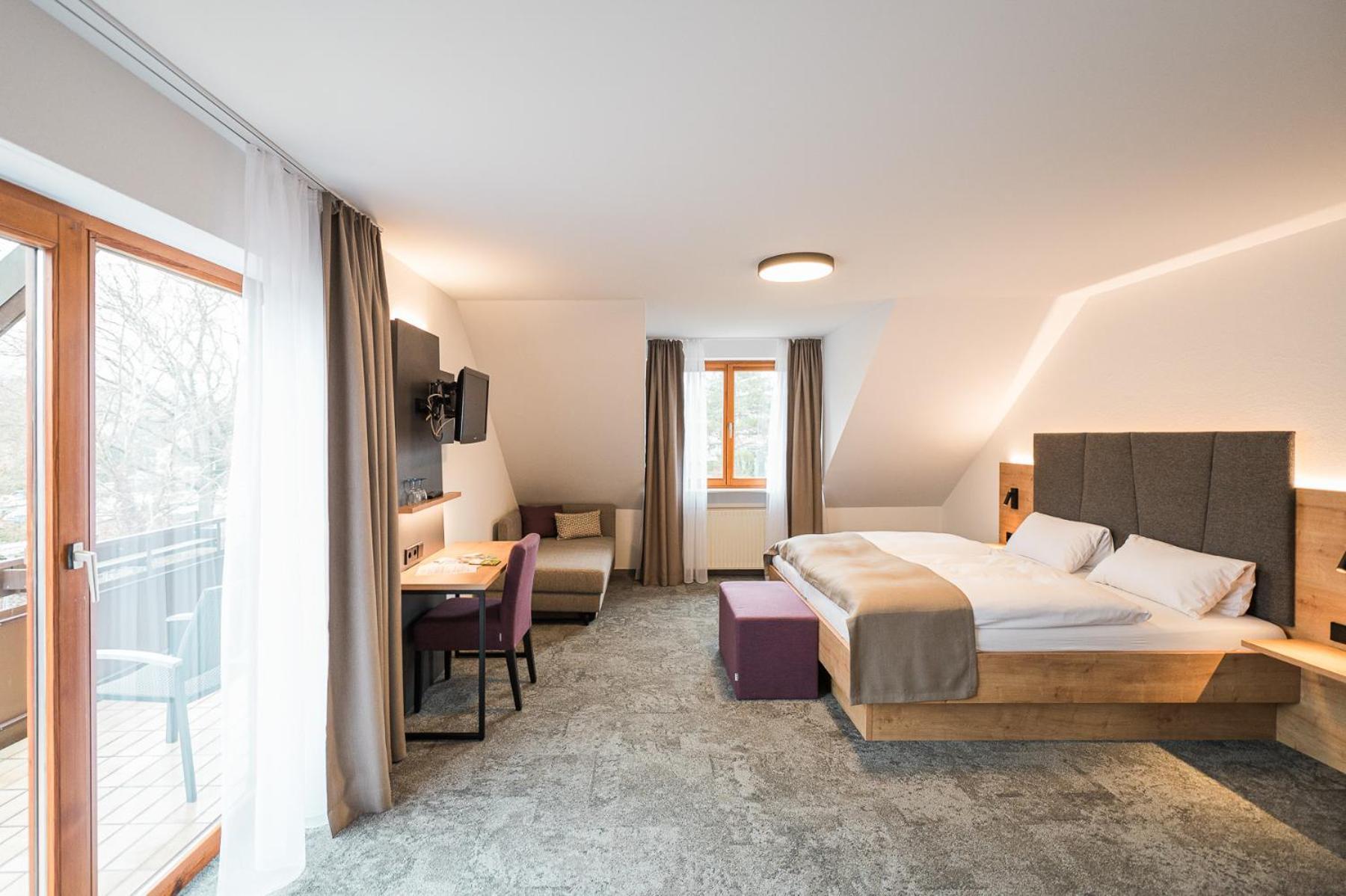 Hotel Goldener Engel Ihringen Bagian luar foto