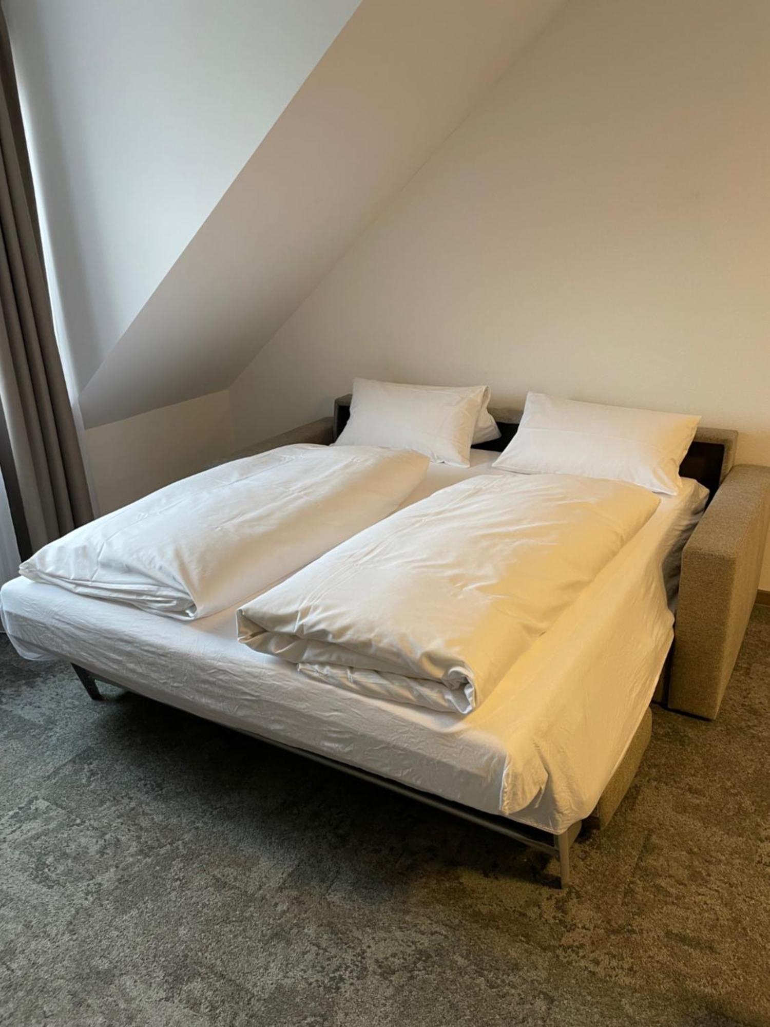 Hotel Goldener Engel Ihringen Bagian luar foto